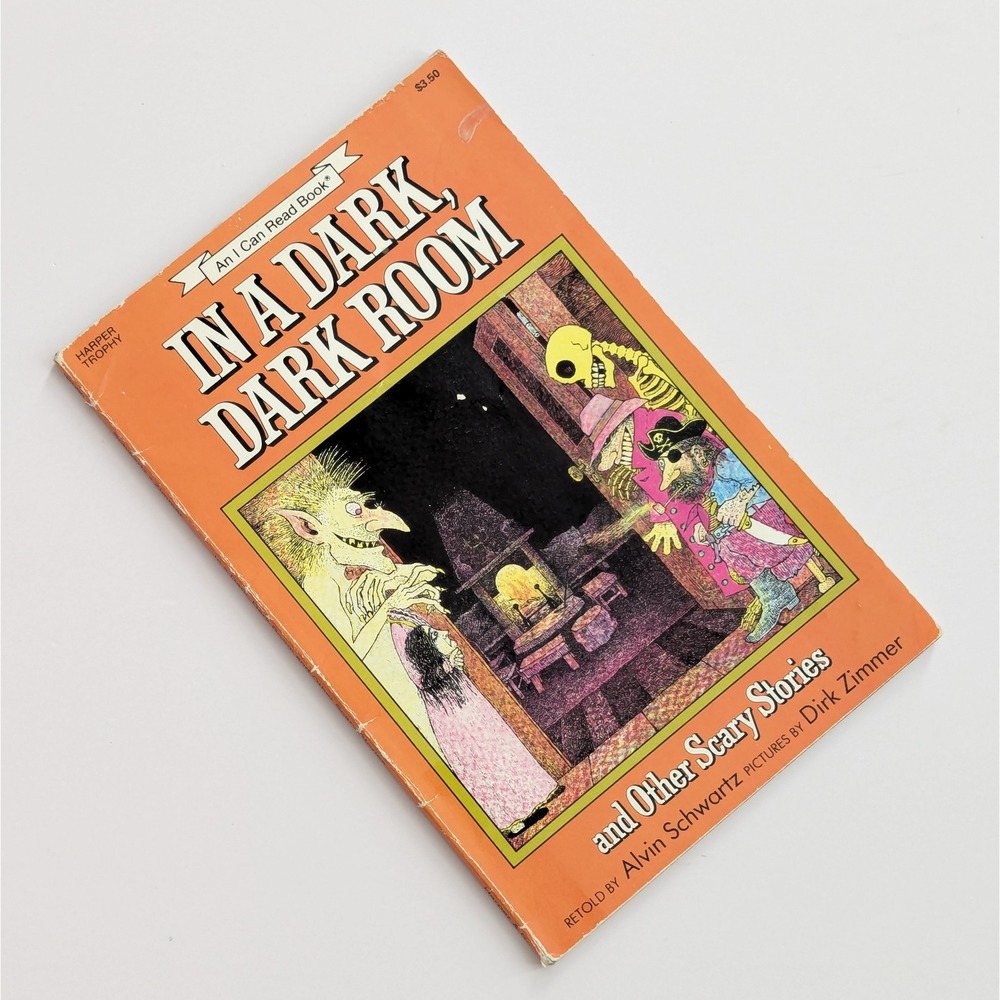 In A Dark, Dark Room & Other Scary Stories Alvin Schwartz 1985 Harper Book